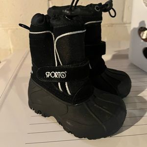 Toddler snow boots size 5